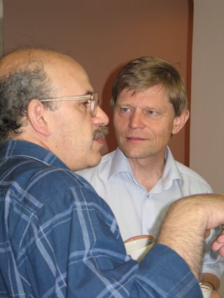 Участники конференции: I.Norros, M.Lifshits.
